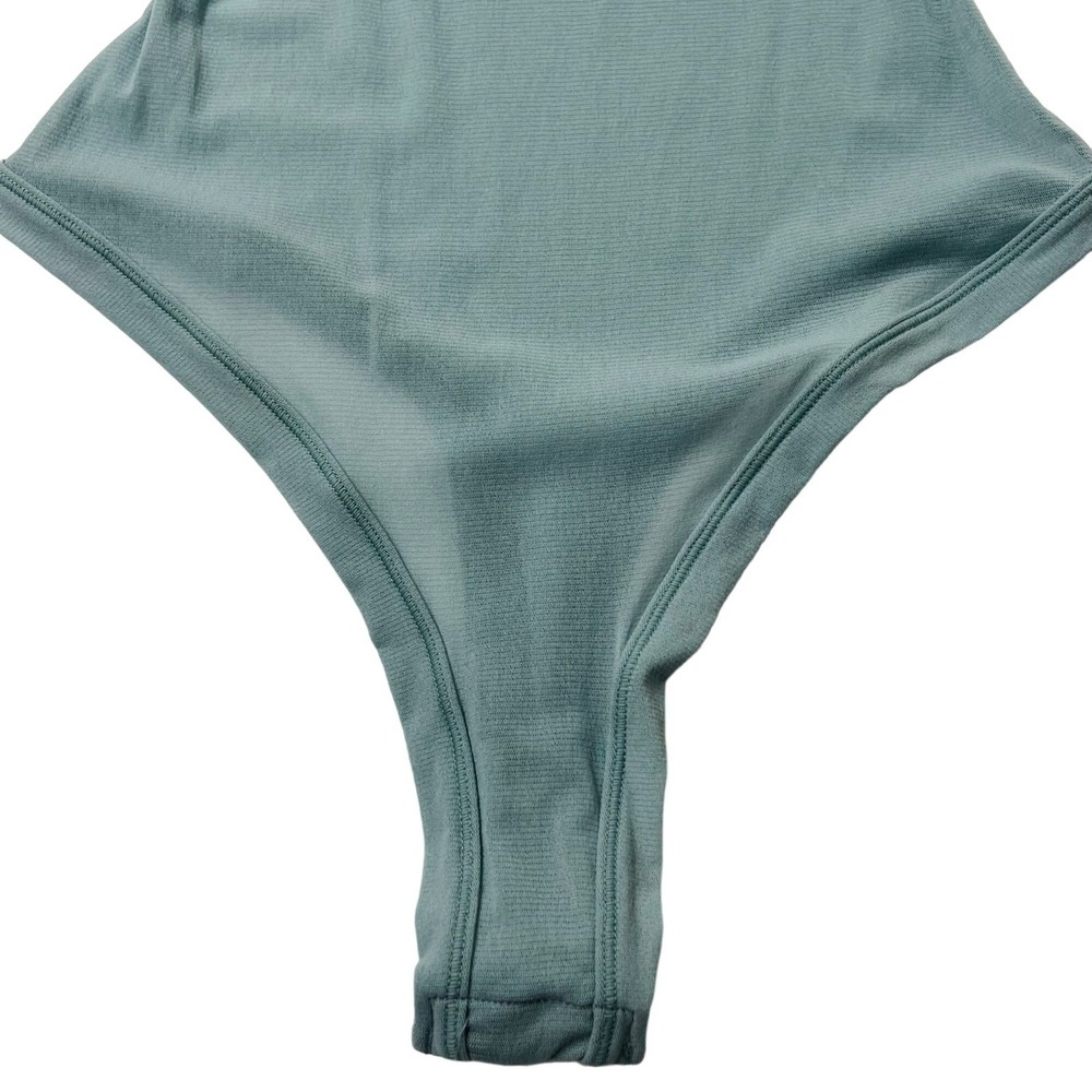 SKIMS Light Gray Stretch Scoop Neck Bodysuit - Picture 5 of 11
